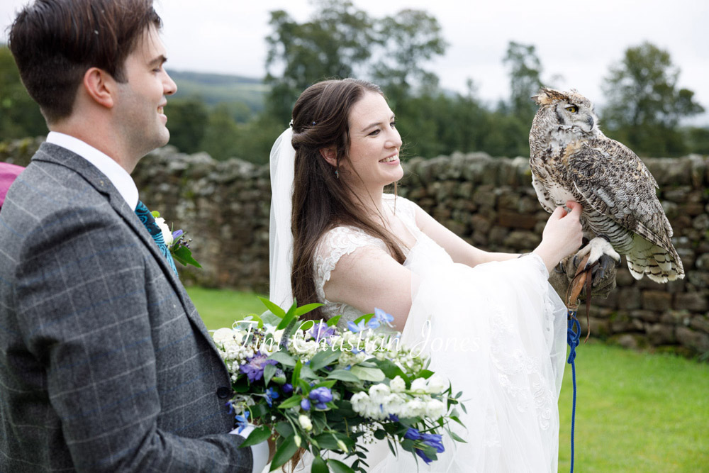 Yorkshire Wedding Romance at The Priest’s House – Jane & Callum 39 039 bride holding owl groom smiling priests house jc