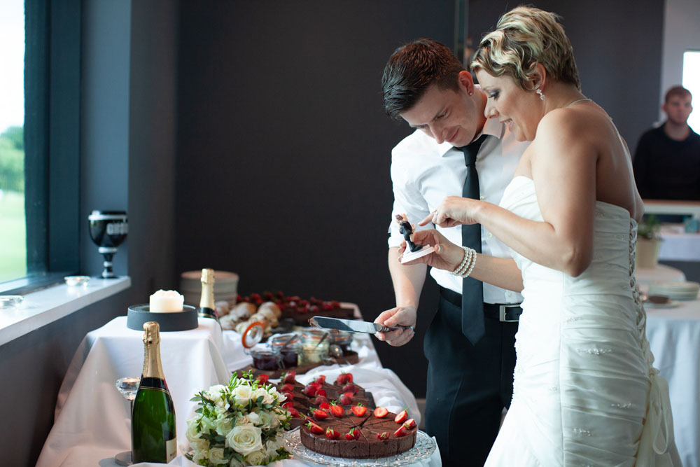 Sam & Tim’s Yorkshire Wedding at The KP Club – Leeds Wedding Photography 67 067 kp club wedding breakfast cake
