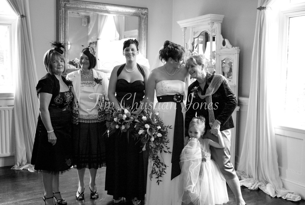 Casual and happy group photography